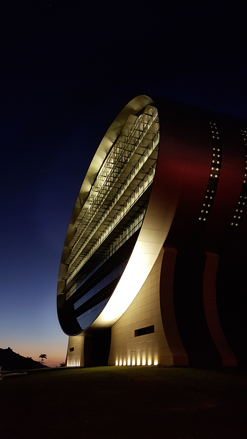 Mauritius Commercial Bank 大楼 - 绿色环保的现代办公建筑-18