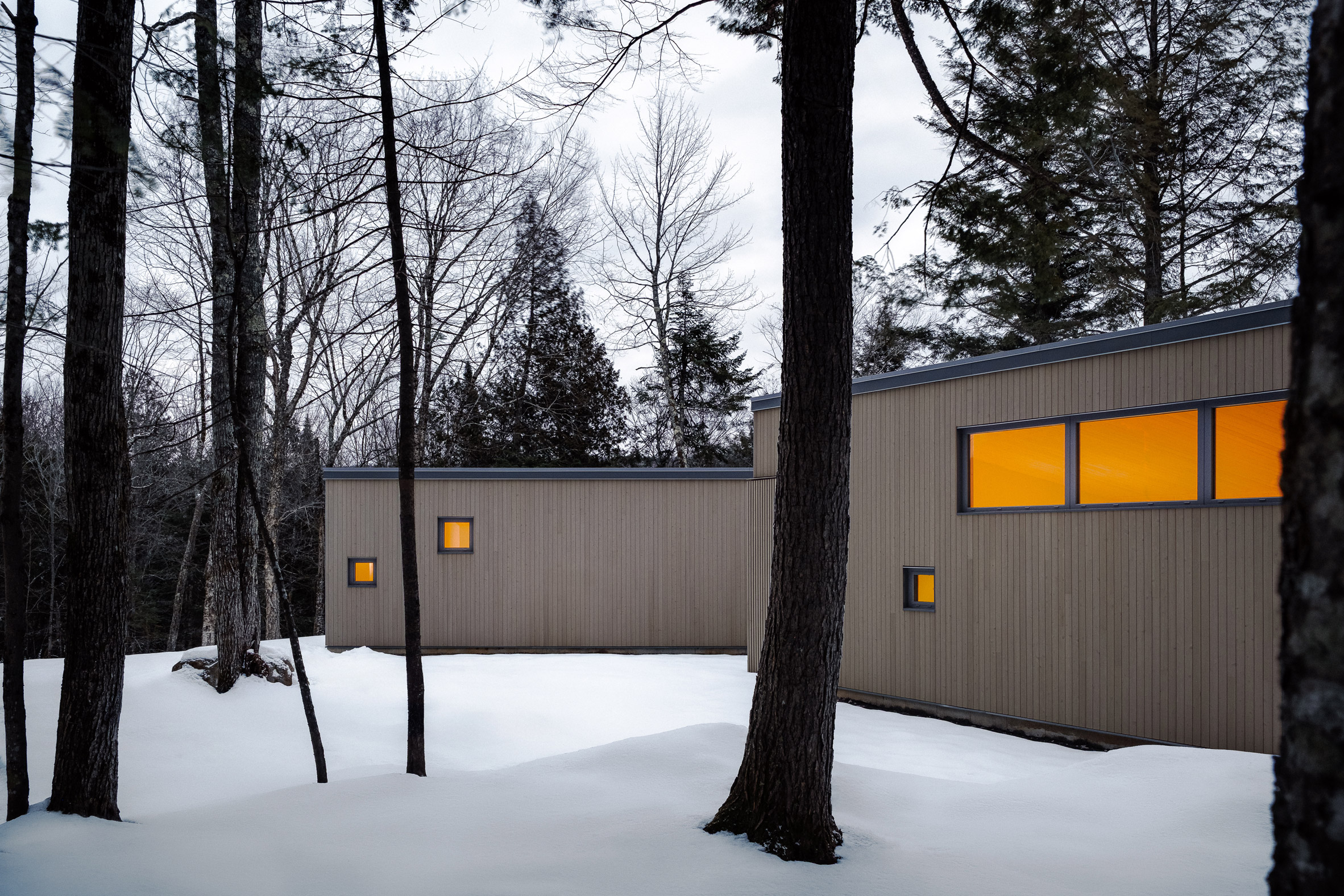 失落湖之屋丨加拿大魁北克丨Ravi Handa Architect-11