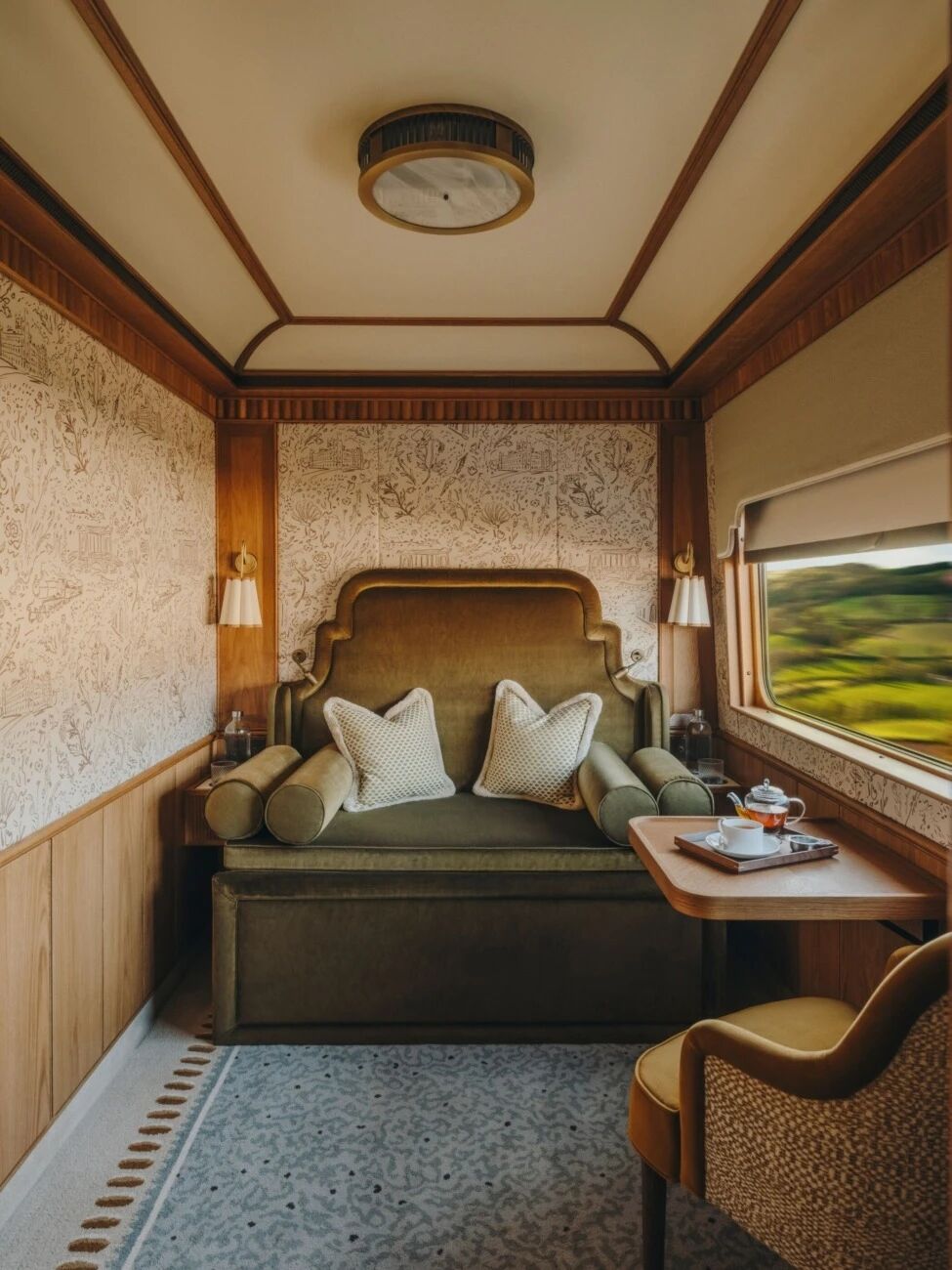 不列颠探险家号列车内部设计丨英国威尔士丨Albion Nord,合作艺术家有Luke Edward Hall等-35