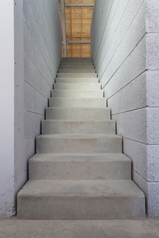 法国勒米尼希-- 南兰斯车间大楼-11