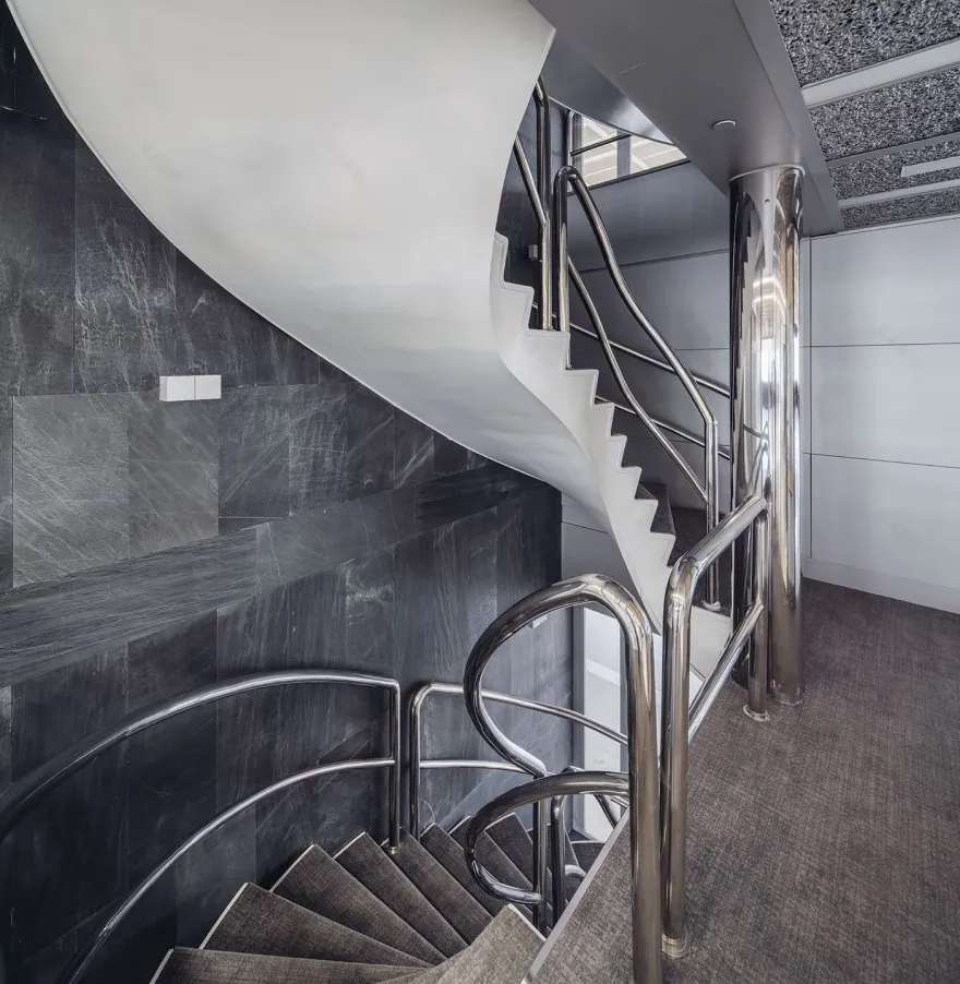 致敬经典 | 马德里 Castellana 81 塔楼的极致修复-24