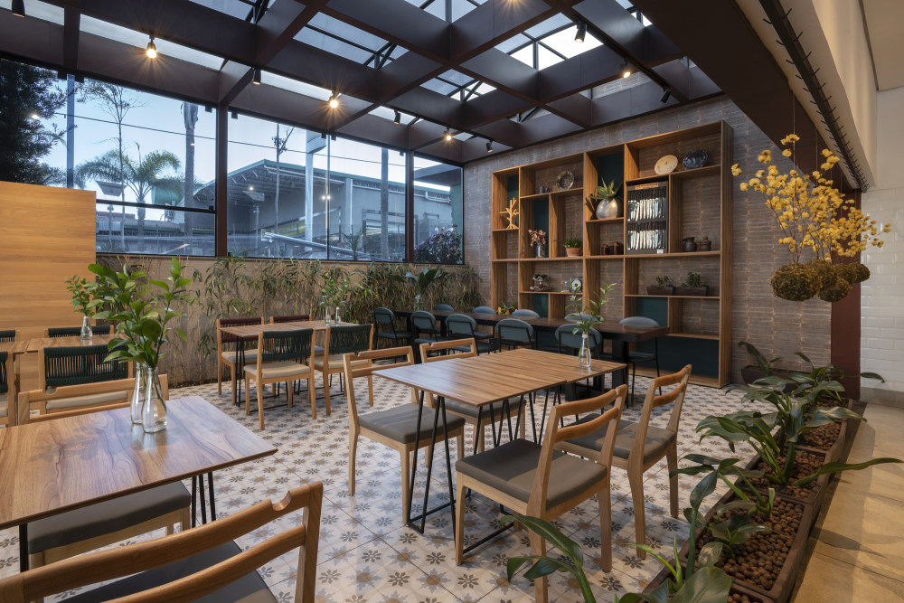 老大(2019) 或 头目(2019) 或 首领(2019) 或 头儿(2019) 或 霸主(2019) 或 大老板(2019) 或 巨头(2019) 或 大亨(2019)-18