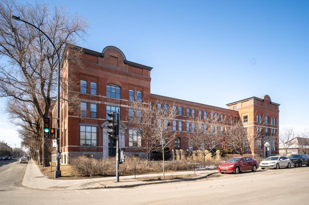 蒙特利尔比斯科特里维奥标志性建筑内的豪华公寓丨加拿大魁北克-11