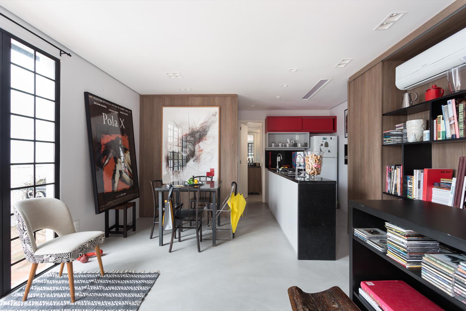 巴西小户型公寓改造，现代北欧风格设计引人注目-1