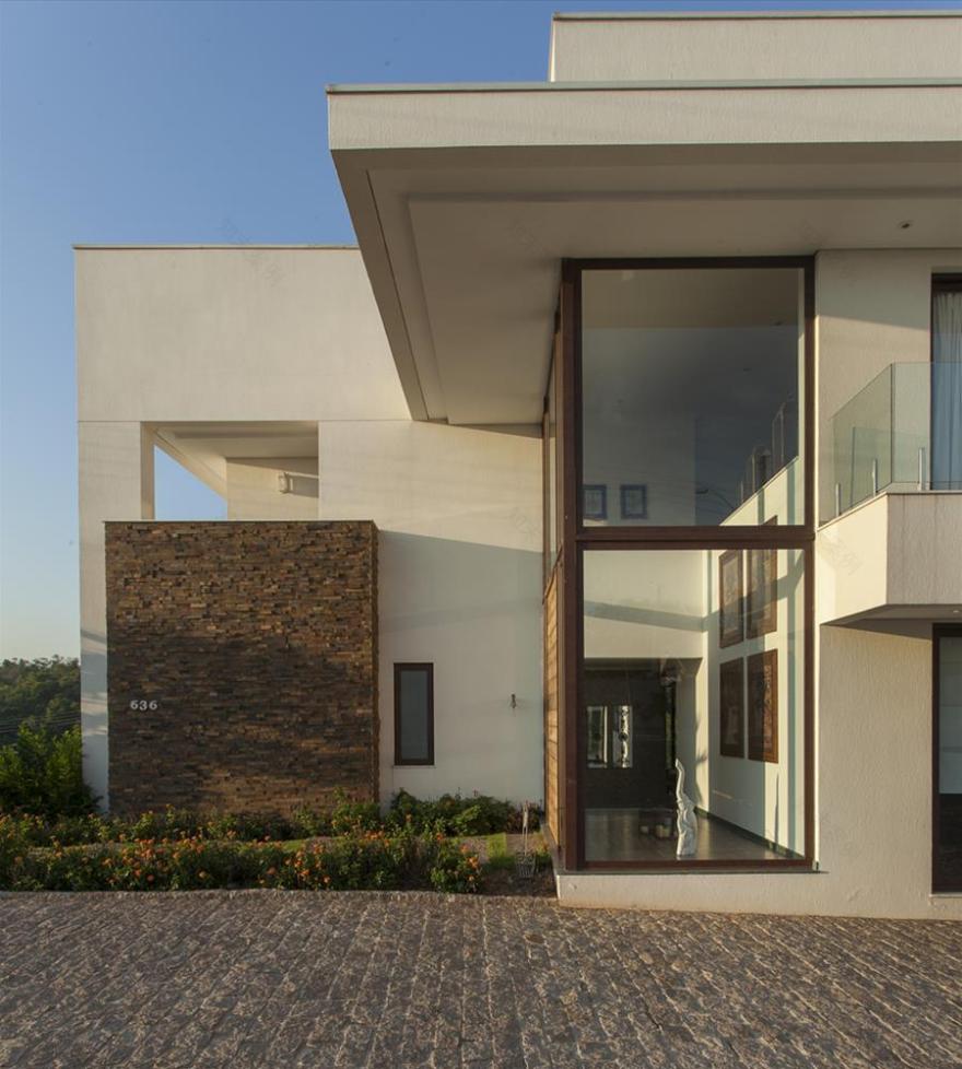 巴西 Pedras 住宅 | 现代设计与自然景观的完美融合-8