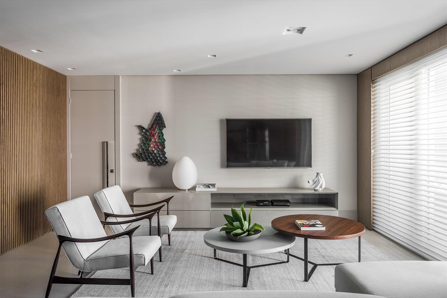 巴西 504A 公寓 | 木质与艺术的完美融合-1