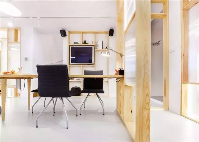 波兰低成本办公室设计-12