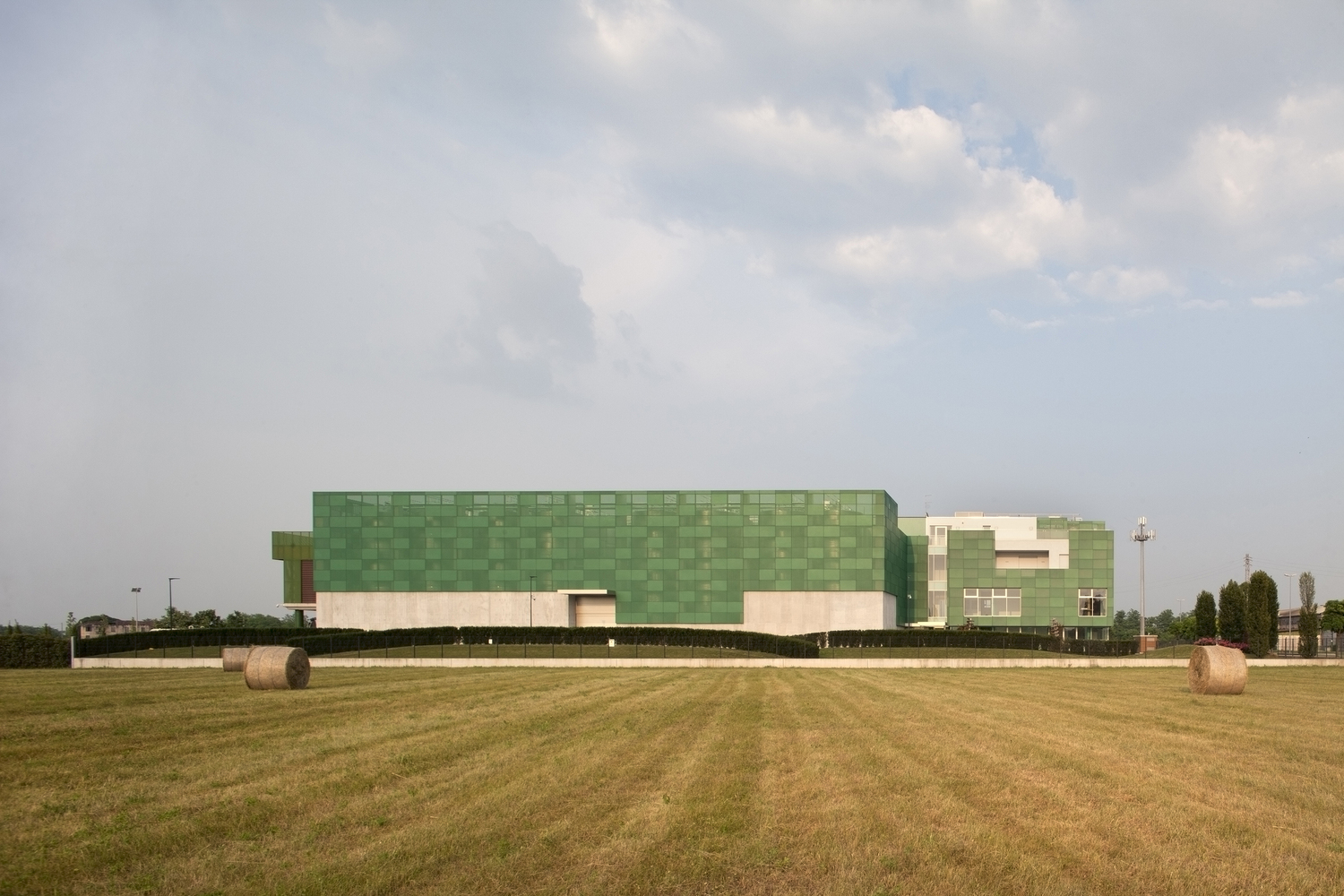 绿色铝板打造的意大利酒庄扩建项目-35