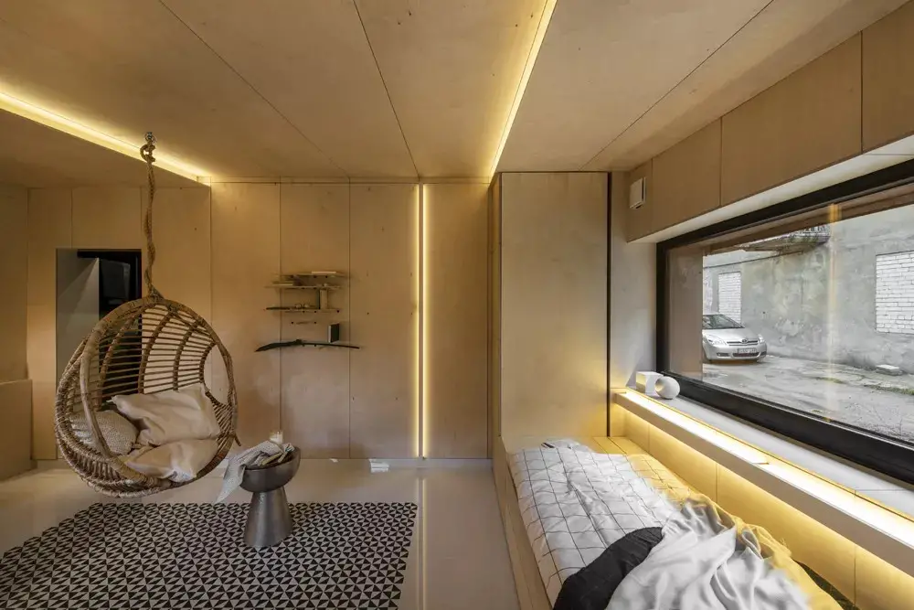 维尔纽斯迷你之家 | 旧车库的精彩变身-2