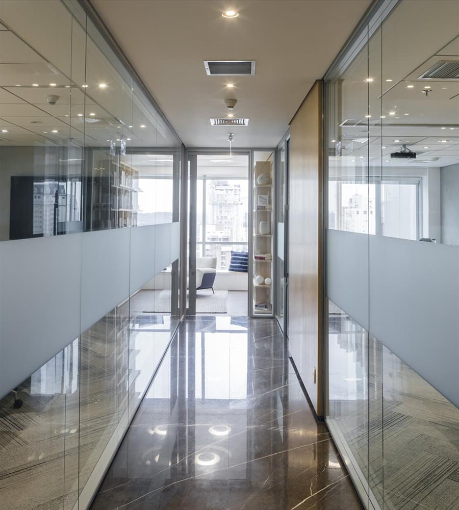 巴西 SP 企业办公室设计 | 现代、简约、环保-1
