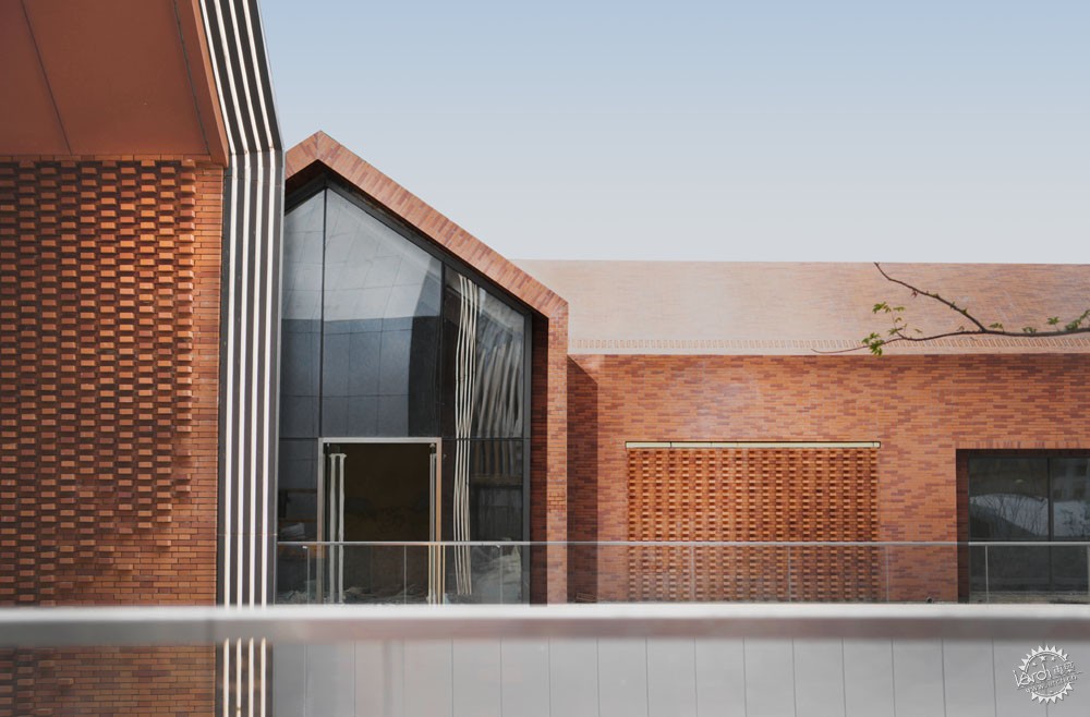 行走在光影流轉的紅緋之間 - WEHOUSE-5