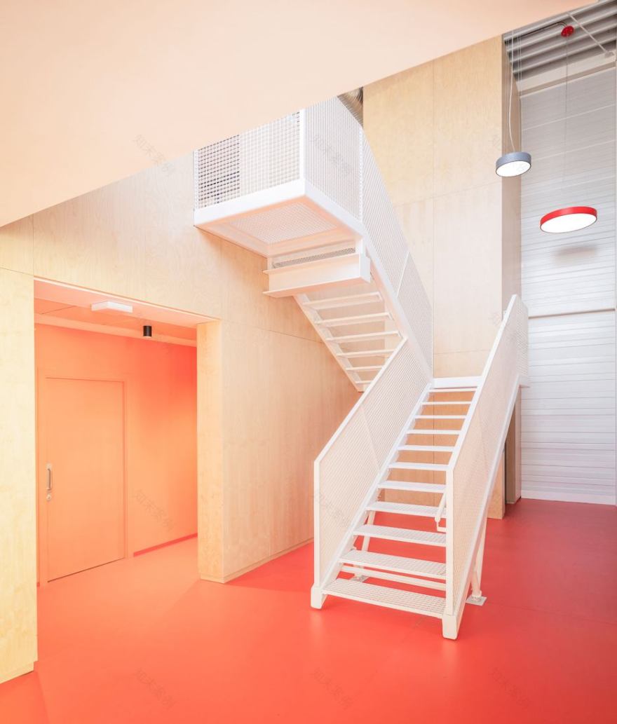 OAOB Arquitectura设计的多功能体育馆丨西班牙马德里-40