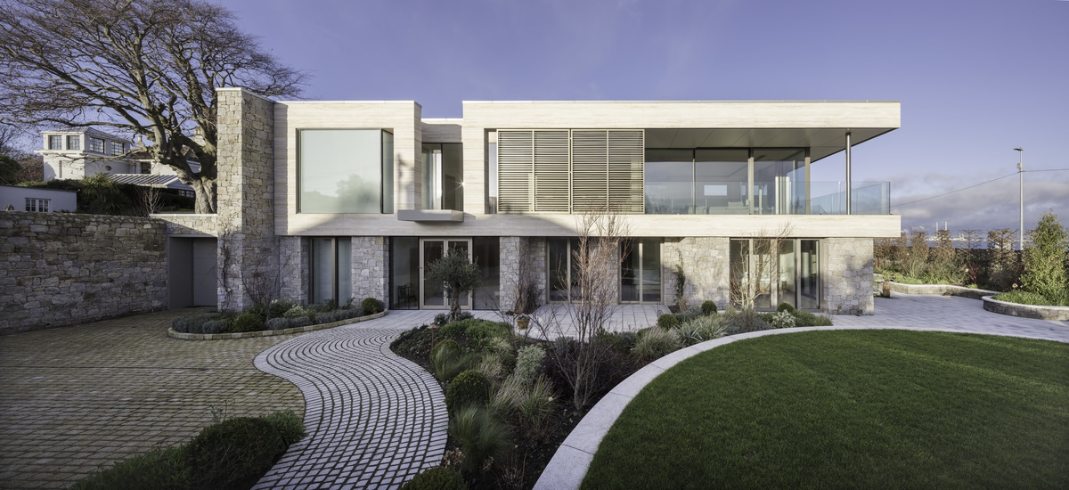 都柏林海滨现代别墅 | 致敬历史的透明重构-24