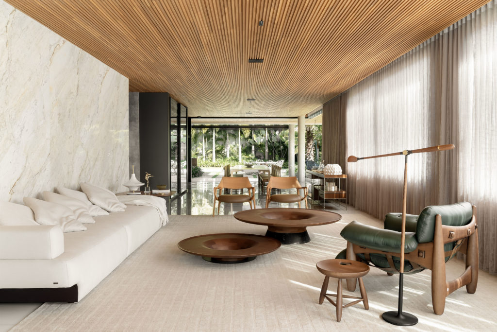 A uma quadra da Lagoa da Pampulha (BH), esta casa com 793m2 de área construída foi projetada do zero - Conexão Decór-16