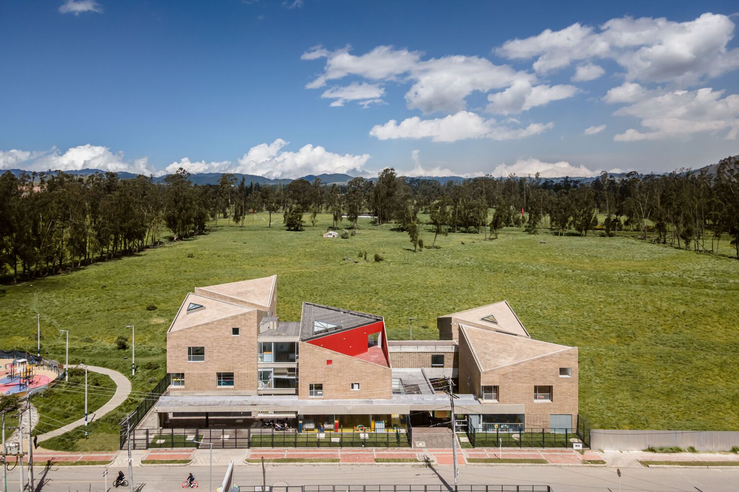 哥伦比亚 Bogotá Campo Verde 幼儿园丨DARP  De Arquitectura y Paisaje-31
