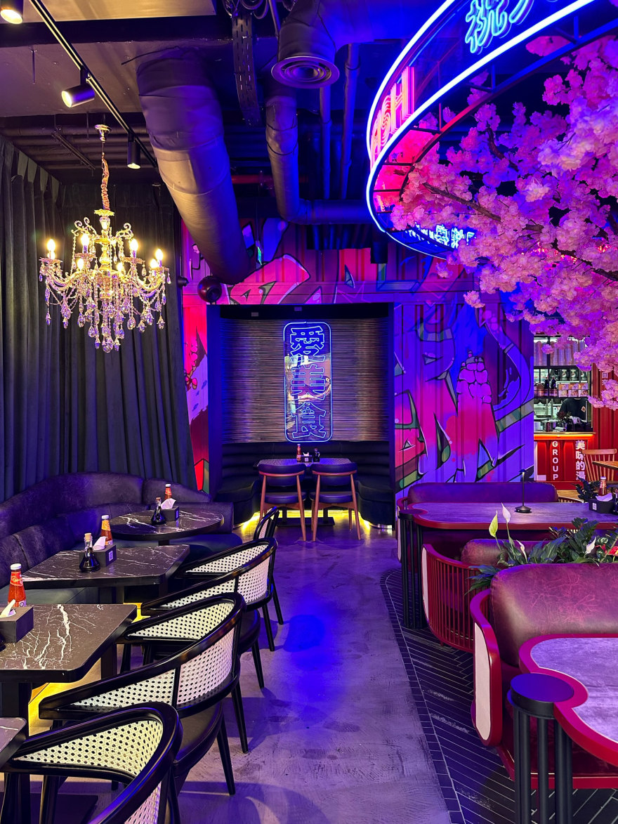 RESTAURANT «CHIN CHIN 21 & SEXY FISH»-15