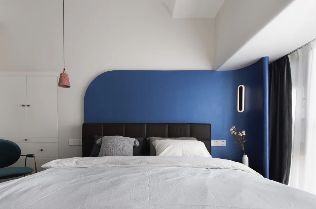 撞色个性都市 90 后住宅设计-48