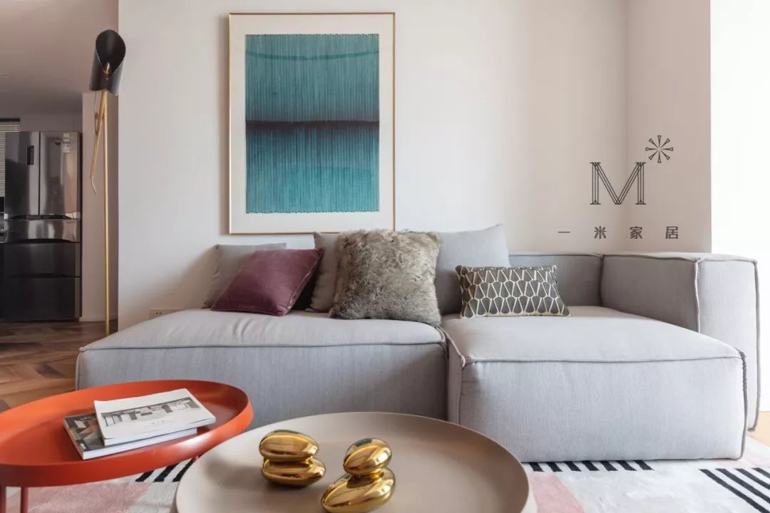 新时代女性独居空间，粉色浪漫与灰色简约的完美结合-21