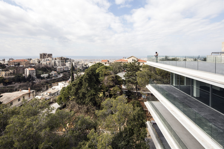 森林中的和谐四重奏·贝鲁特郊区绿色住宅设计-16