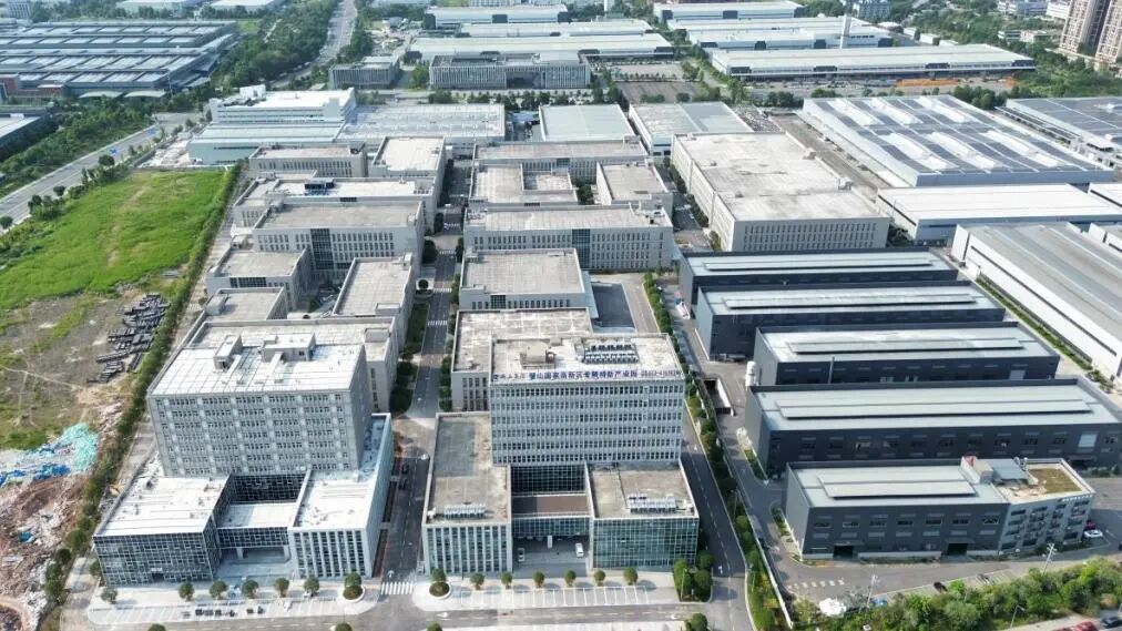 加速“金蛋”项目孵化！中建八局重庆璧山高新区专精特新产业园项目竣工-21