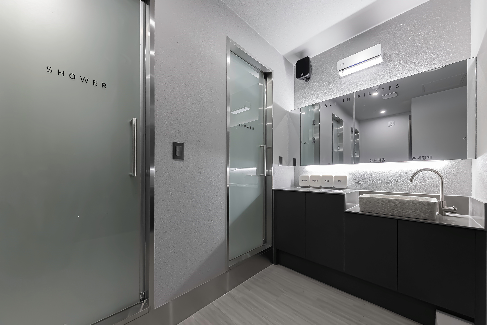 高级灰的 95 平米公寓 | 现代极简风的魅力-22