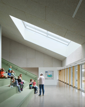 Zénith学校，加拿大 / Pelletier de Fontenay + Leclerc