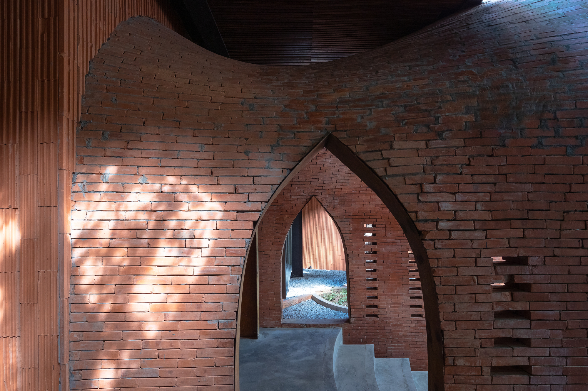 Co Dam Vegetarian Restaurant / Le House-18