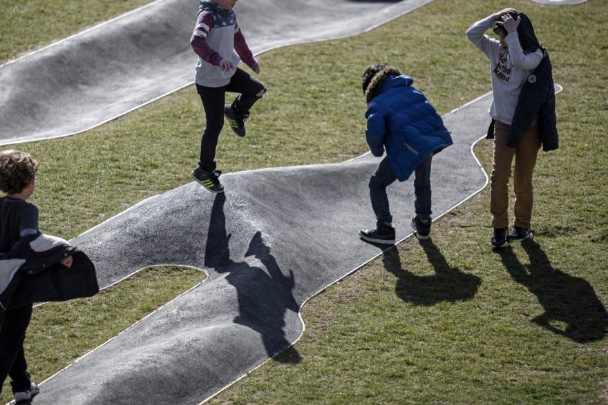 瑞士 Meyrin 公园的“折痕童年”-10