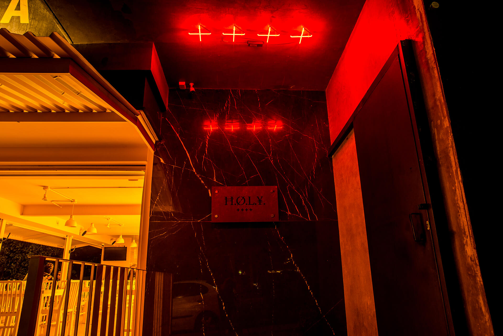 H·O·L·Y· 夜店-18