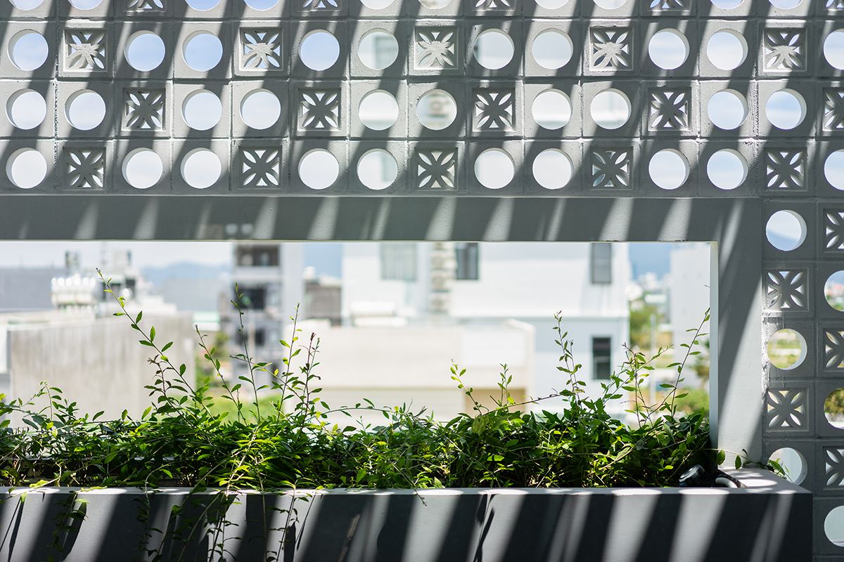 柱状房屋·河边柱状房屋-5