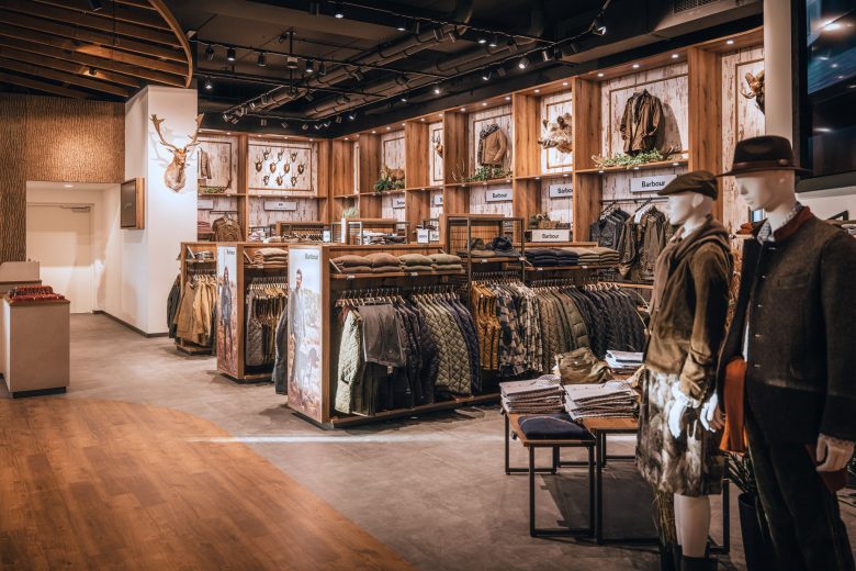 Frankonia狩猎用品店新分店丨德国丨柏林Ahochdrei与The Black Oak联合-17