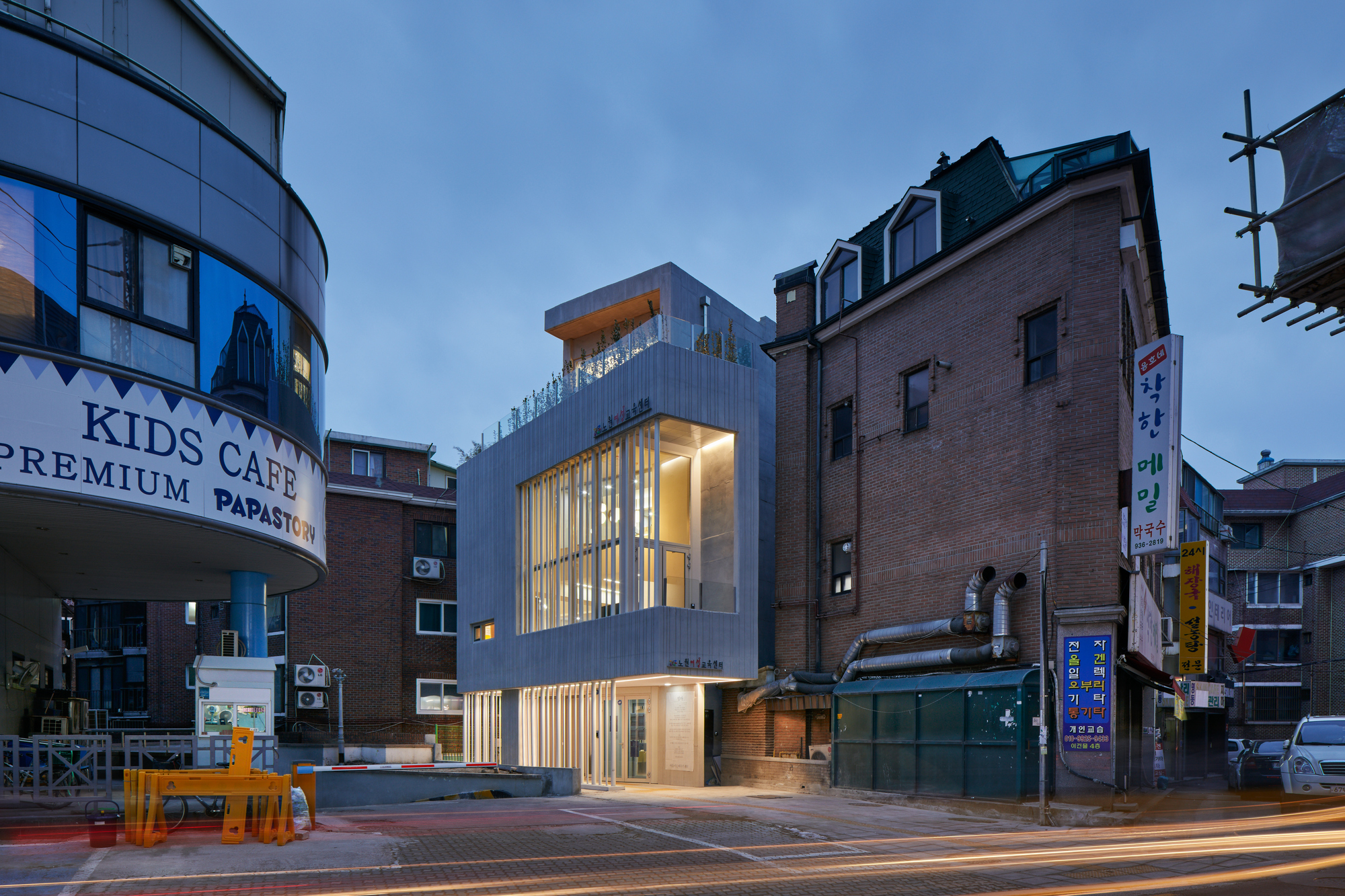 Nowon Women's Education Center / TPL Architects-28