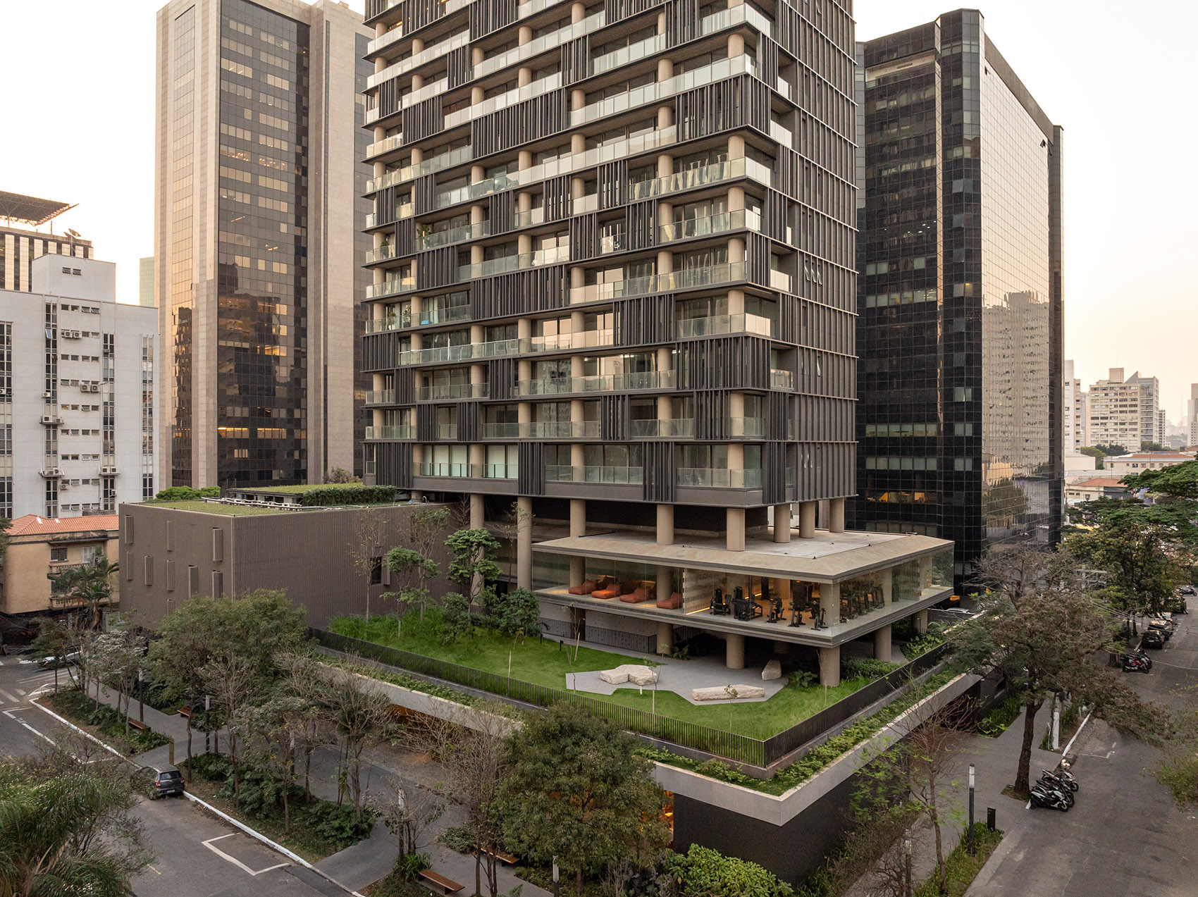 Praça Henrique Monteiro多功能综合体丨巴西圣保罗丨Arthur Casas-161