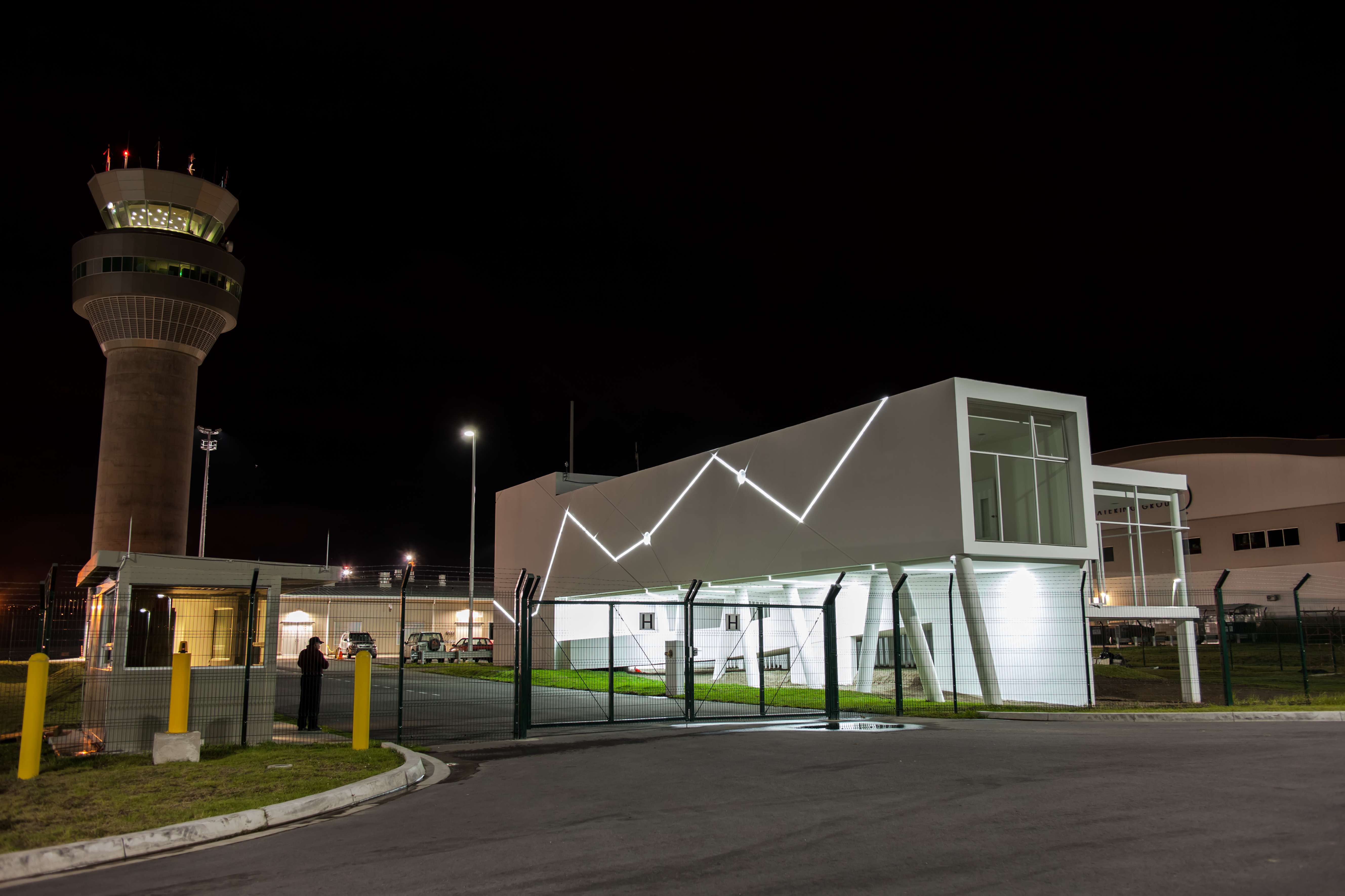 厄瓜多尔国际机场飞行控制办公大楼-35