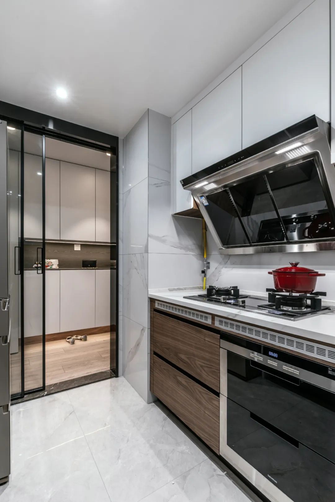 89㎡现代简约四室,境相设计打造黑白时尚空间-18