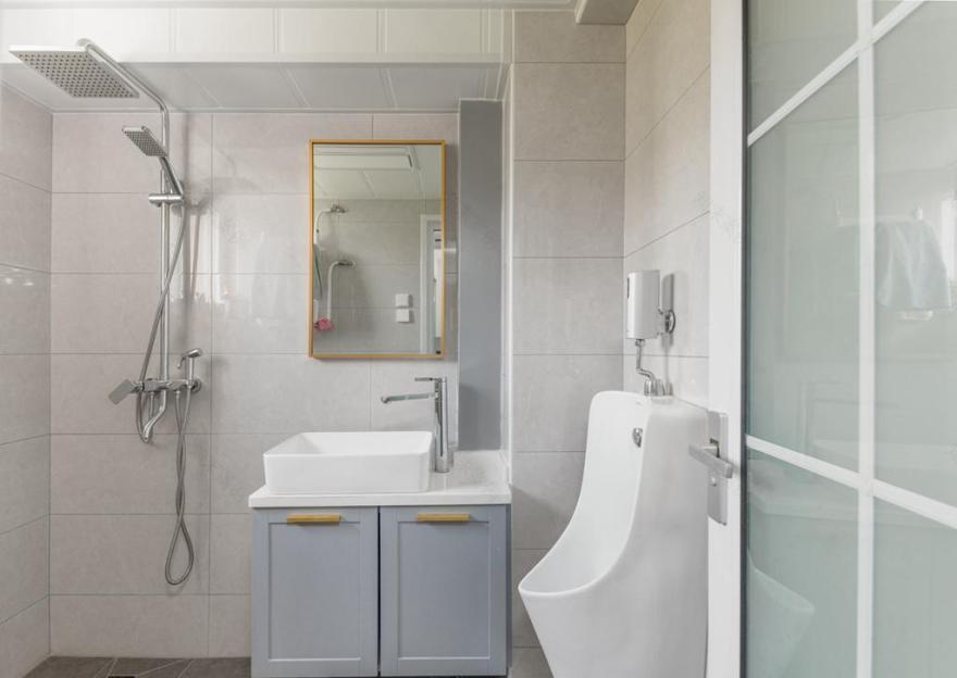 现代简约幸福三口之家平层设计-50