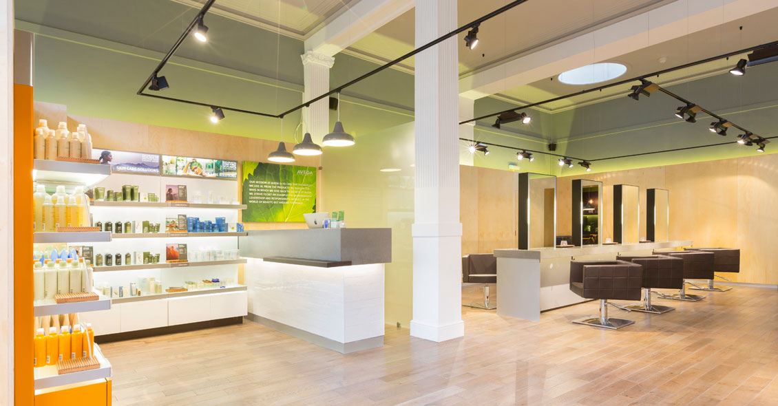 英国埃特镇的艾梵达生活方式沙龙丨英国埃克塞特丨Salon Designers Reis Design-3