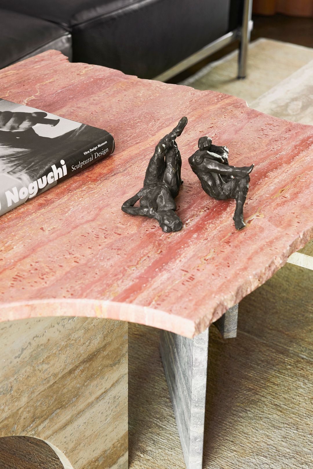 Ippolita Rostagno位于布鲁克林的住宅丨美国纽约丨未明确提及整体设计方,部分单品有设计师-9