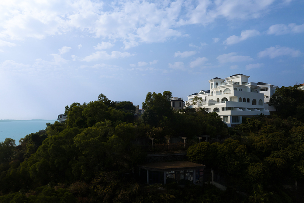 蜜悦·蓝白圣岛悬崖泡池美宿丨中国深圳丨埂上设计-43