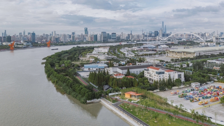 上海东岸望江驿 | 简约实用的沿江公共空间-45