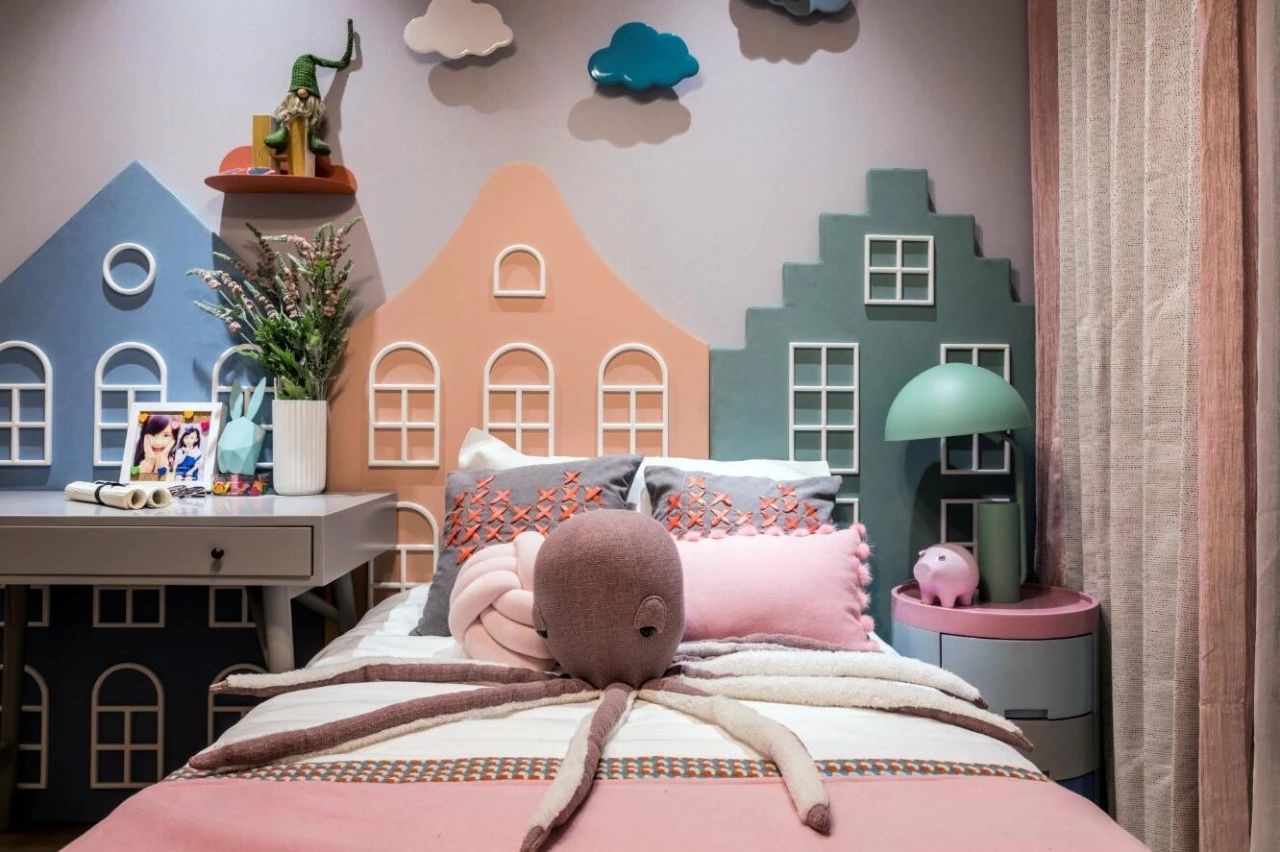 前卫艺术融合自然元素，打造浓烈色彩的现代空间-18