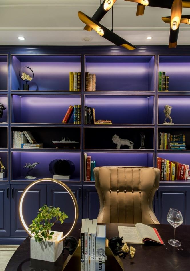 灰色奢华的空间艺术-21