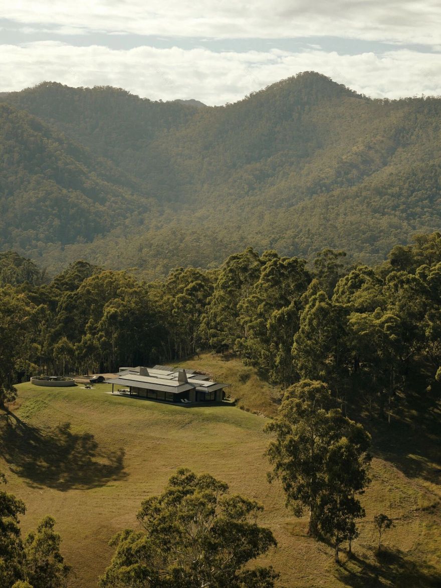 霍夸河畔小屋(霍夸河畔旅馆)丨加拿大维多利亚丨罗布·米尔斯建筑与室内设计事务所-8