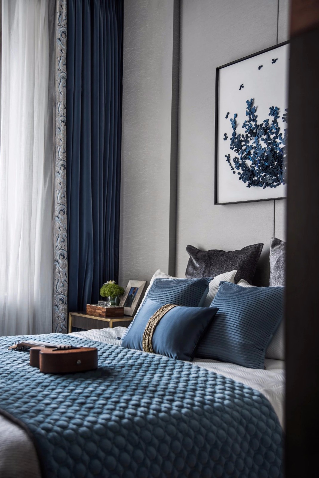 南京宝华山南麓高级灰现代风别墅设计-21