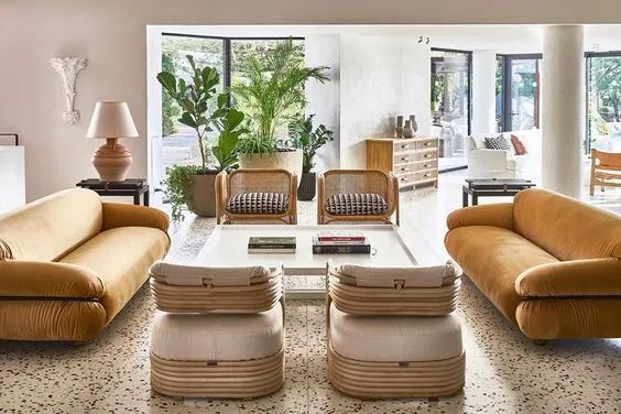 Gianfranco Frattini 设计 Sesann 沙发风靡全球,成都环中心办公室案例展示-17