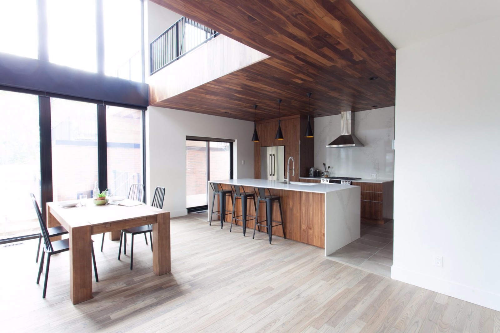 Appareil Architecture结合了两个蒙特利尔公寓，创造了一个家庭住宅-10