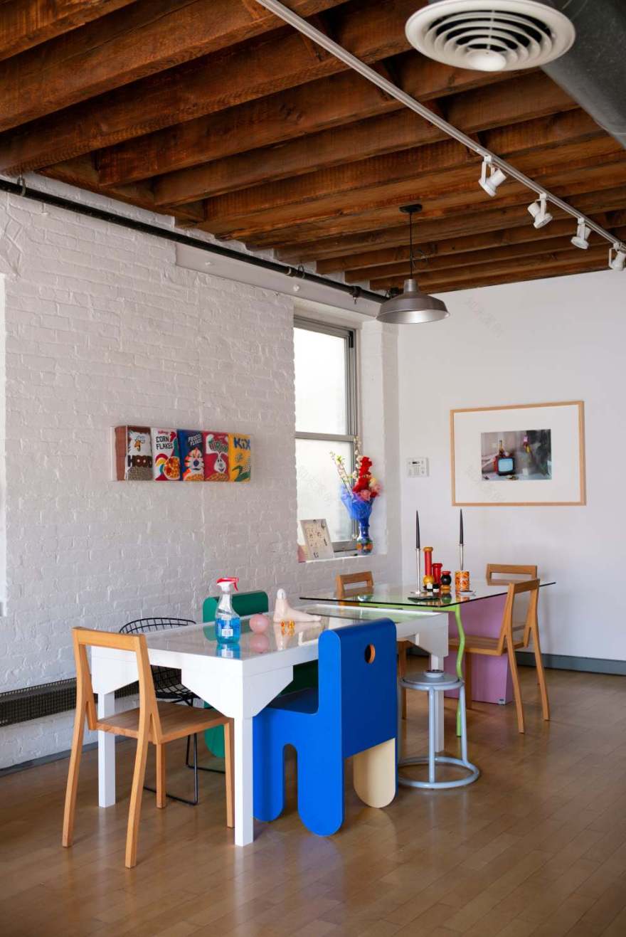 纽约年轻收藏家的多彩唐人街阁楼-9