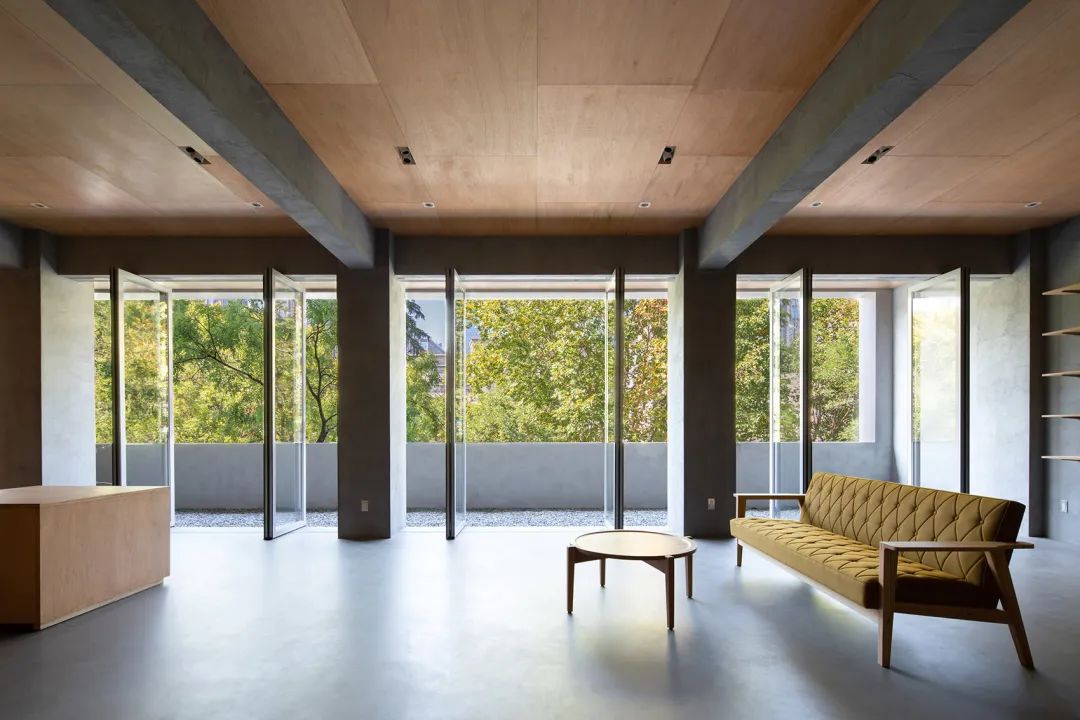 南京美术大厦 · 方庭与曲庭的融合设计丨中国南京丨MOU建筑工社-74