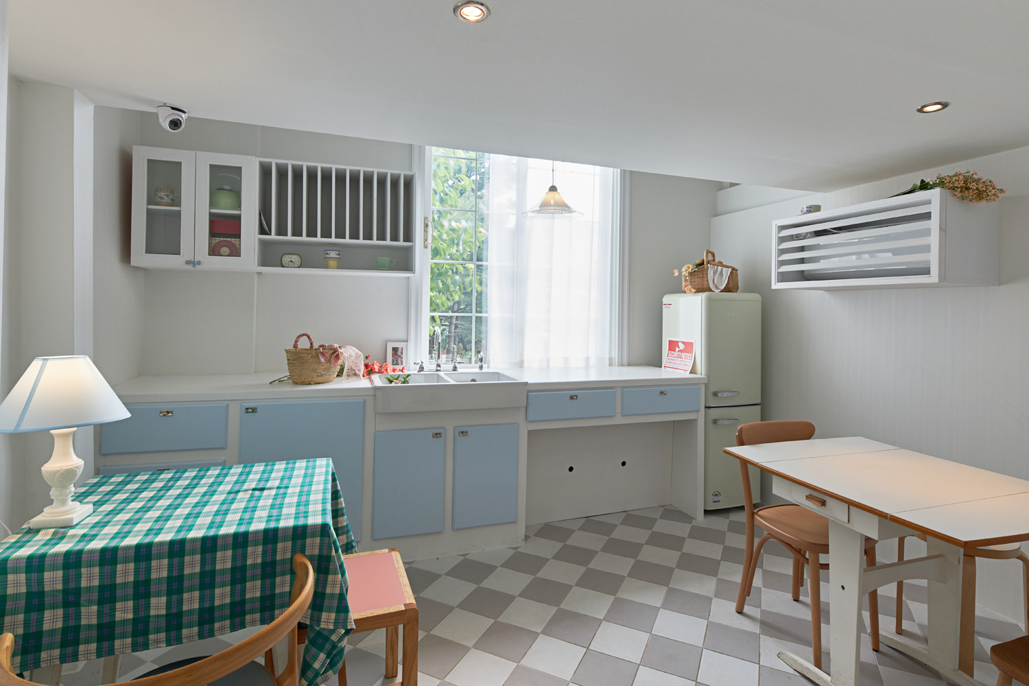 欧洲家庭住宅 | 水源咖啡厅的温馨设计-13