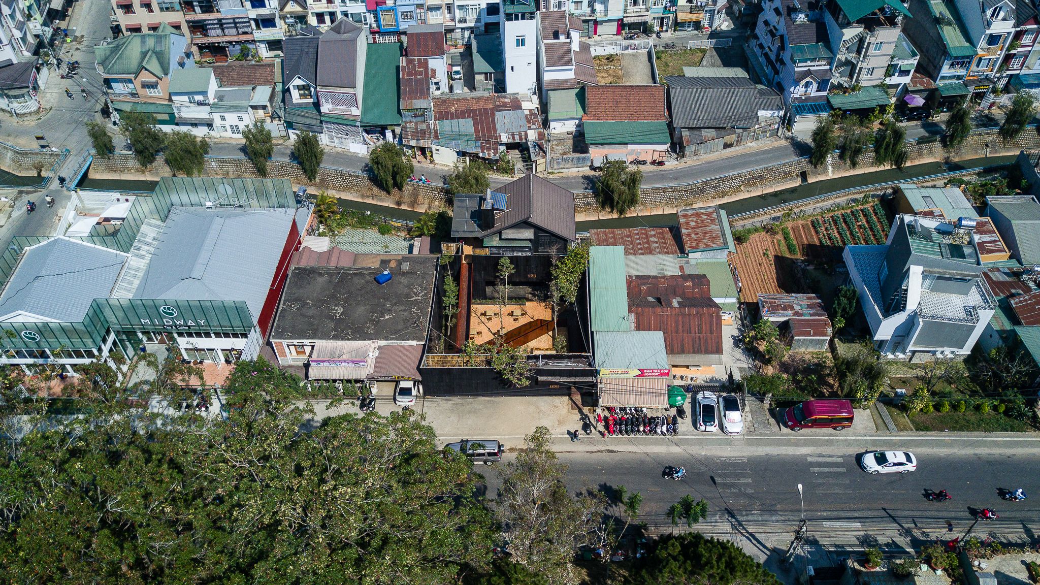 山餐厅 或 雅姆餐厅 或 亚姆餐厅-1